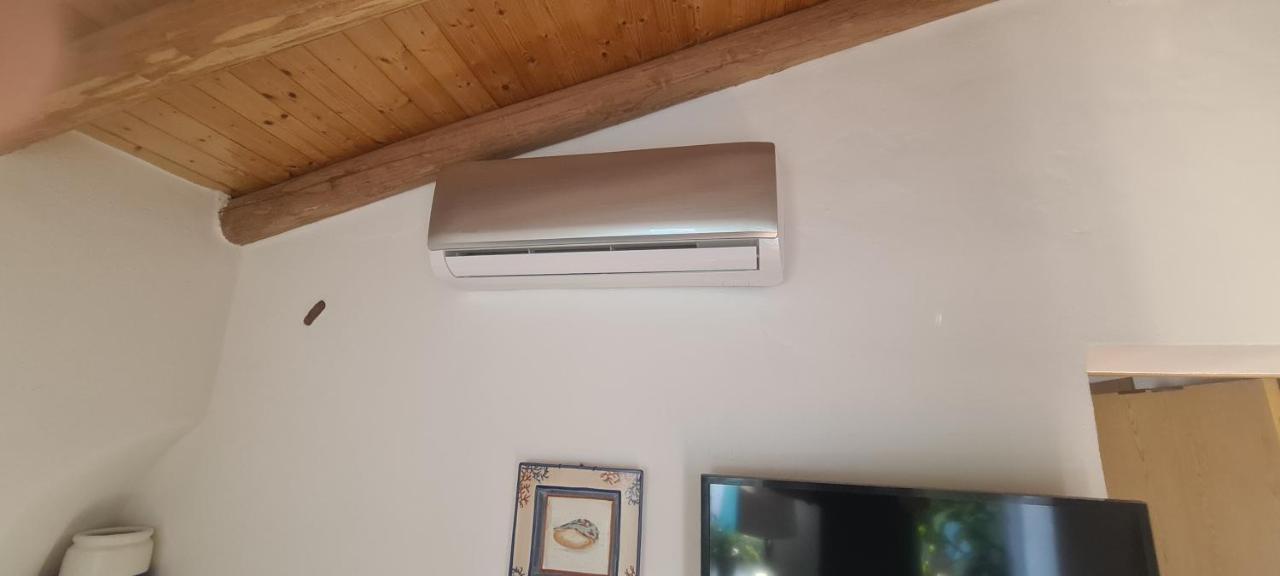 Beautiful House In Stunning Nature, 22 Minutes From Beaches, 5 Minutes To Lake, Air Condition Cool And Heat, And Very Fast Internet In All Rooms, Dishwasher, Washing Machine And Induction Cooking Сілвеш Екстер'єр фото